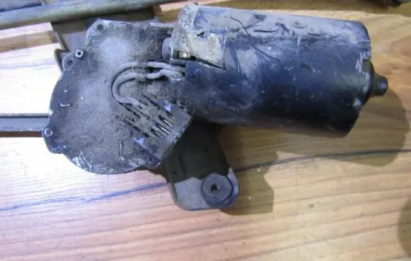 Wiper motor