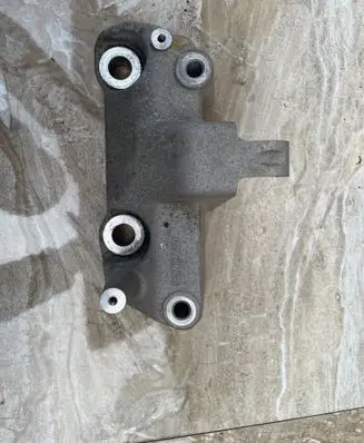 Volvo C40 Engine mounting bracket 31686307