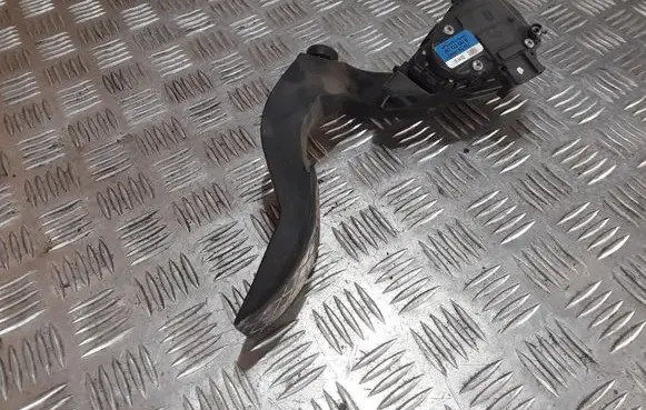 Audi A4 S4 B6 8E 8H Accelerator throttle pedal 8E1723523B