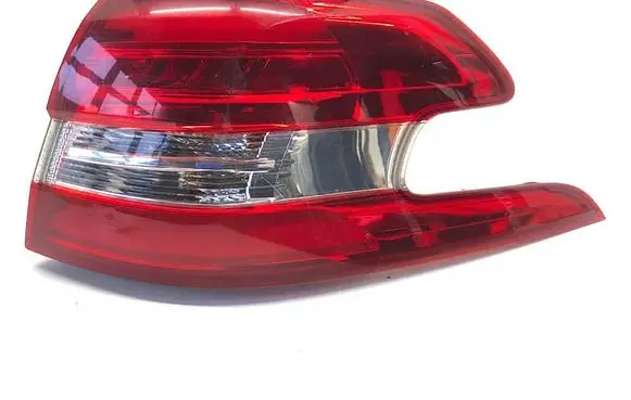 Peugeot 308 SW Rear/tail lights 9678093880