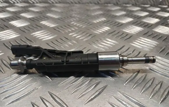 Mini Cooper F57 Fuel injector 7639990 0261500140
