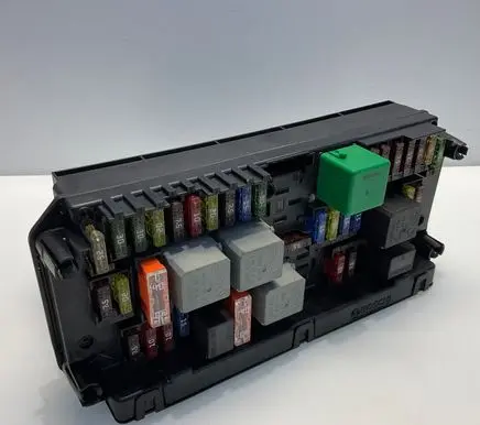 Mercedes-Benz GLK (X204) Fuse module A2049009701 A2045459801 A2049021601