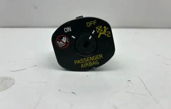 Volvo S60 Passenger airbag on/off switch 31318268