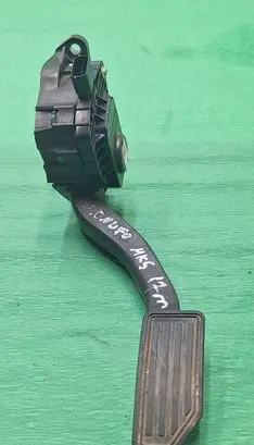Ford Mondeo MK V Accelerator throttle pedal 697988C E1519041228