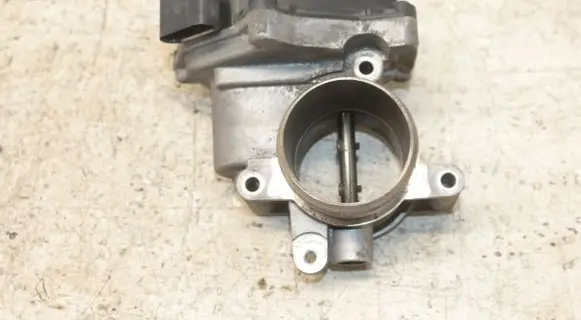 Volkswagen Golf VI Throttle valve 03L128063Q