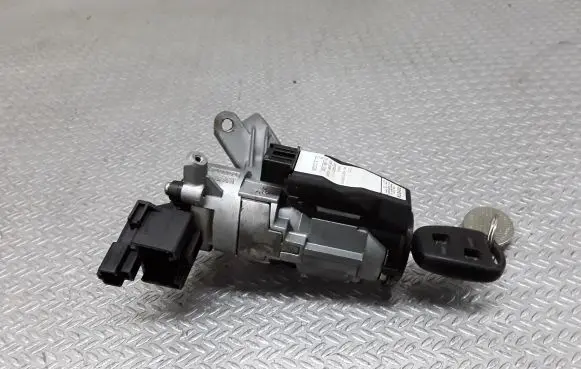 Toyota Yaris Ignition lock 30431032075