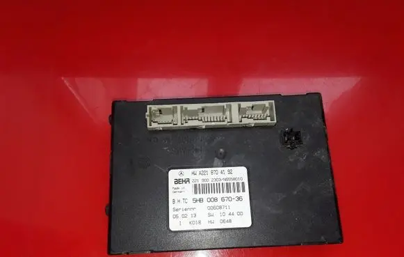 Mercedes-Benz S W221 Climate control unit A2218704192 5HB00867036 00608711