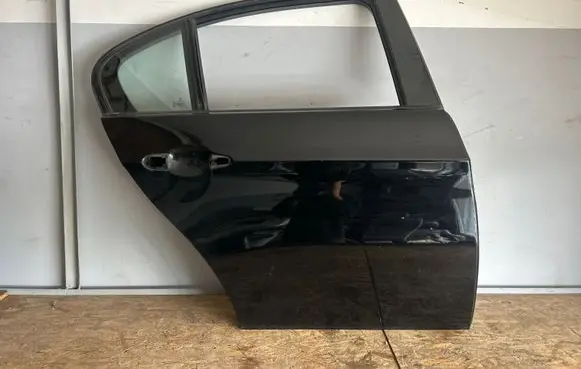 BMW 3 E90 E91 Rear door