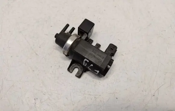 Valve vacuum