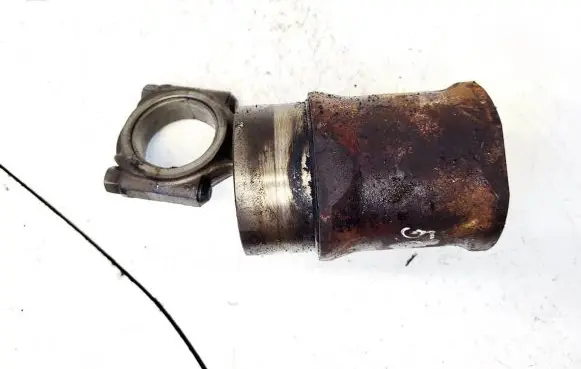 Citroen C3 Piston with connecting rod