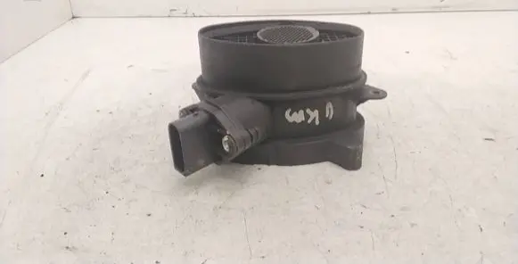 BMW 5 E39 Mass air flow meter 0928400468 1362 7787076