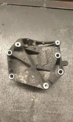 Opel Astra H A/C compressor mount bracket 55191339 428702815