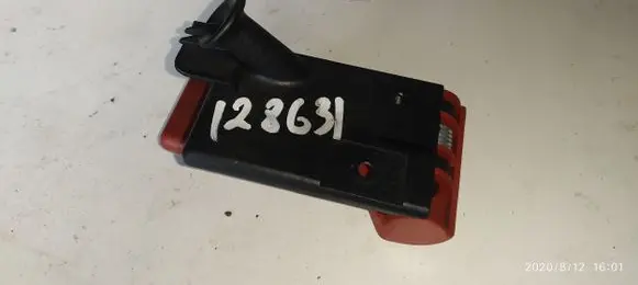 Mercedes-Benz B W245 Engine bonnet (hood) release handle