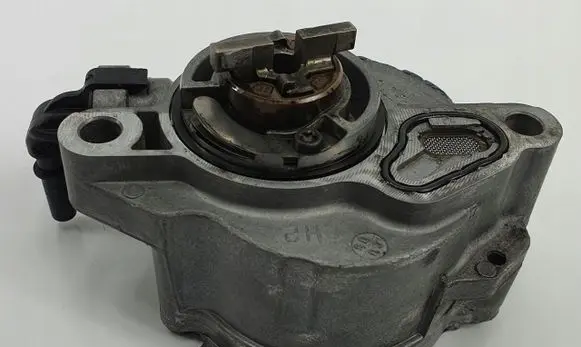 Peugeot 207 Vacuum pump 01562B