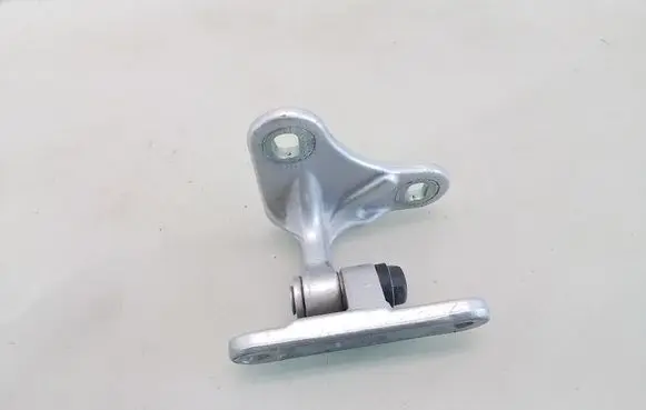 Mercedes-Benz S W220 Front door lower hinge 