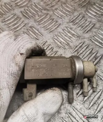 Audi A6 S6 C5 4B Turbo solenoid valve 059906627a