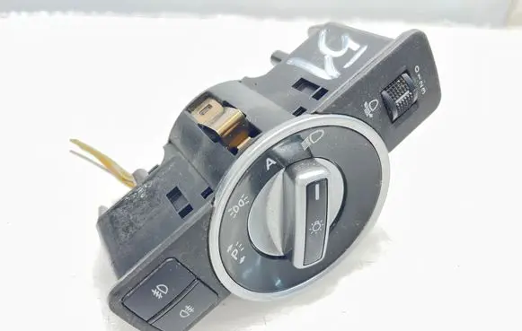 Mercedes-Benz C W204 Light switch A2049053003