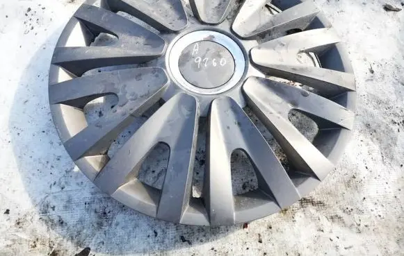 Volkswagen Caddy R15 wheel hub/cap/trim 
