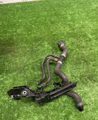 Mercedes-Benz GLE W167 Engine coolant pipe/hose A1675012603