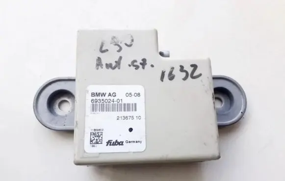 BMW 3 E90 E91 Antenna control unit 693502401 6935024-01