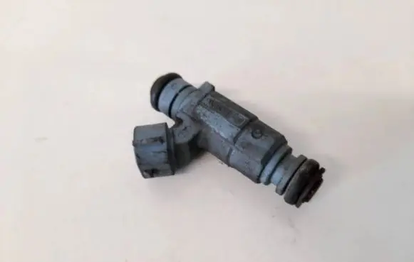 KIA Sorento Fuel injector 9260930003 35310-38010