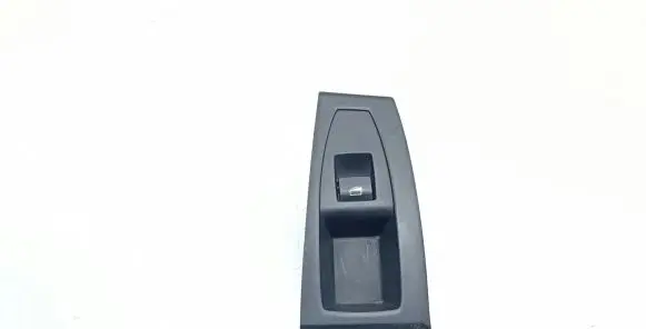 BMW 2 F46 Electric window control switch 9208107
