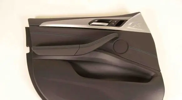 BMW X4 G02 Front door card panel trim