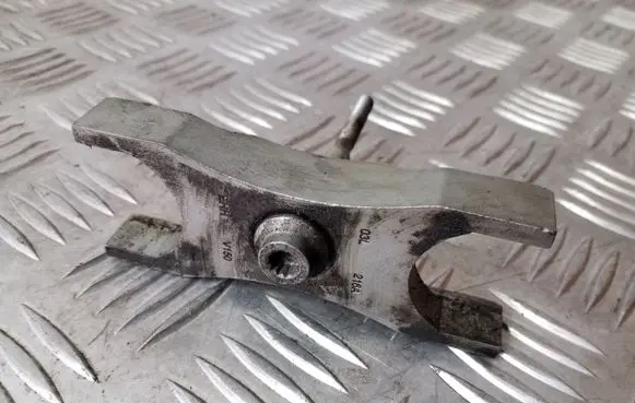 Fuel Injector clamp holder