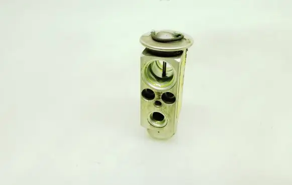 Opel Astra H Air conditioning (A/C) expansion valve 324336