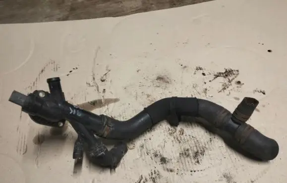 Audi A3 S3 8L Engine coolant pipe/hose 03L121131