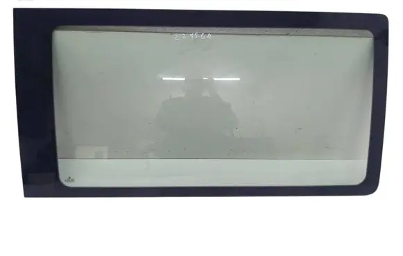 Volkswagen Transporter - Caravelle T5 Rear door window glass 43R000015 DOT211M89AS2