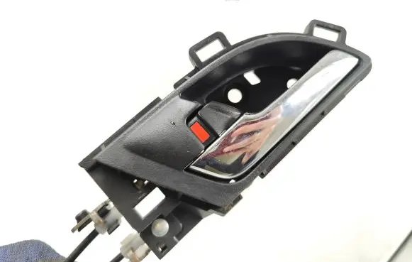 Honda CR-V Front door lock 72151SWAE1