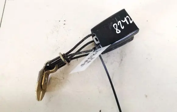Ford Mondeo MK II Middle seatbelt buckle (rear) 97pbf613k21ac 97pb-f613k21-ac