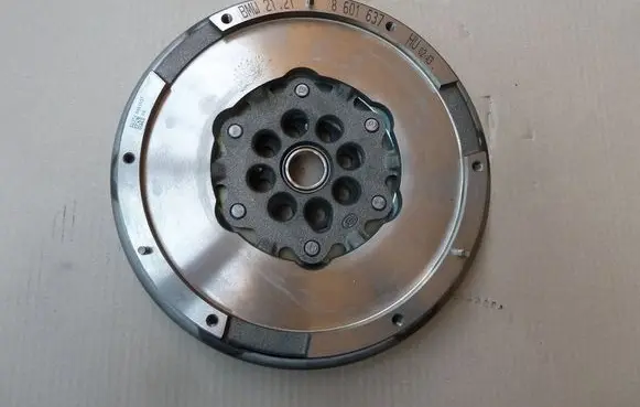 BMW X6 F16 Dual mass flywheel 8601637-T