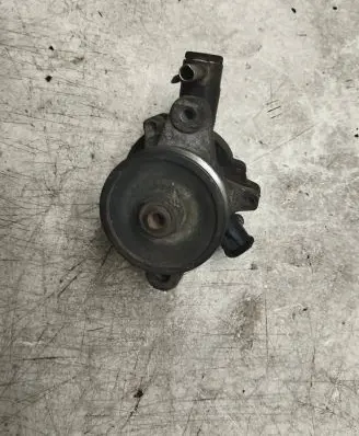 Mazda 626 Vacuum pump X2T50199
