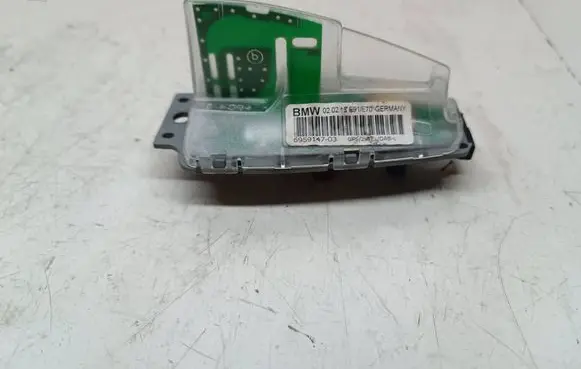 BMW 1 F20 F21 Aerial GPS antenna 6959147