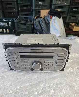Ford Focus Radio/CD/DVD/GPS head unit 10R023539 8M5T18C815AB E11023539
