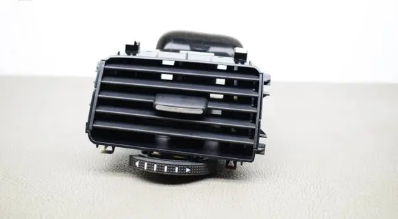 Volkswagen Touareg II Dashboard air vent grill cover trim 7P2819703