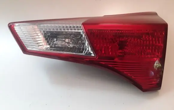 Toyota RAV 4 (XA40) Tailgate rear/tail lights SAER11