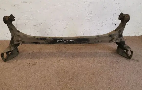 Toyota Corolla Verso E121 Rear axle beam 
