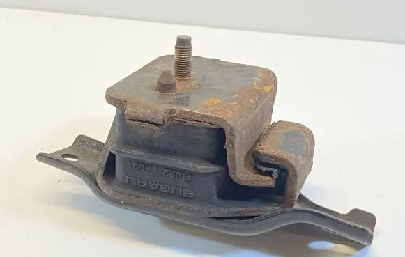 Subaru Forester SG Engine mount bracket 41022FA091