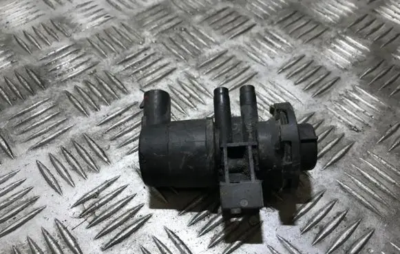 Chrysler Neon I Turbo solenoid valve 4669475