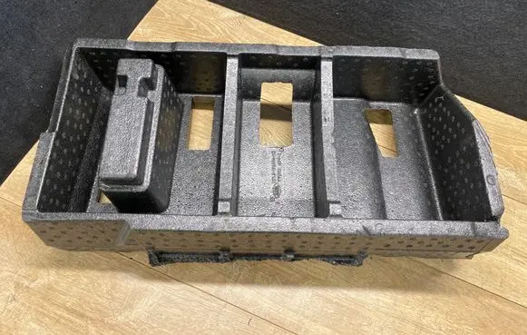 Land Rover Range Rover Sport L494 Other trunk/boot trim element DPLA130B14AD