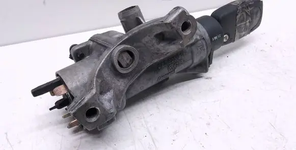 Audi A4 S4 B5 8D Ignition lock 4B0905851