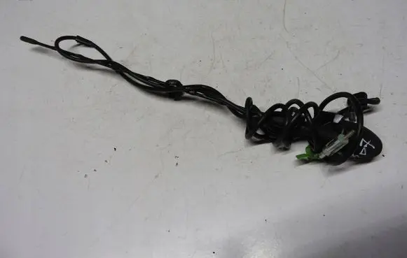 Suzuki SX4 Aerial antenna amplifier