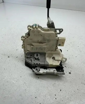 Audi A4 S4 B8 8K Rear door lock 8K0839016C