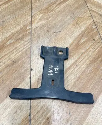 Mercedes-Benz C W204 Top upper radiator support slam panel A2048850736