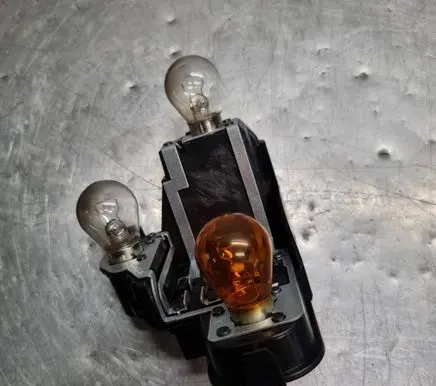 Volvo V40 Tail light bulb cover holder 31290851