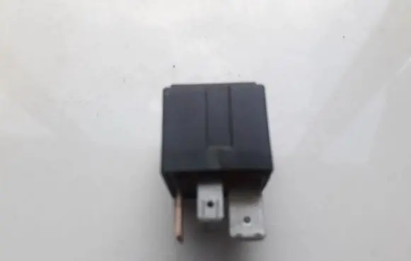 Alfa Romeo 147 Other relay A727 E46520429