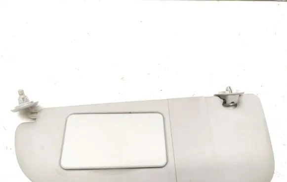 Sun visor